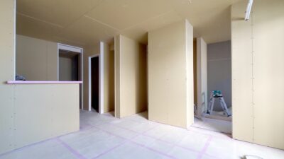 在宅工事と空室工事の違いとは？